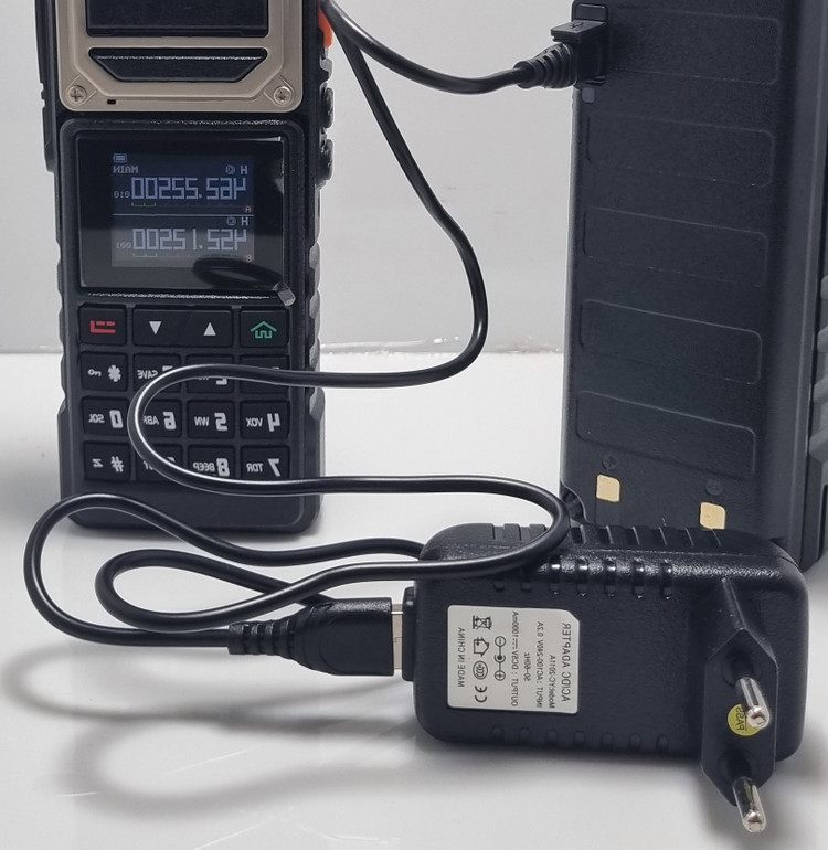 شارژر بیسیم باوفنگ UV-25 یووی 25
