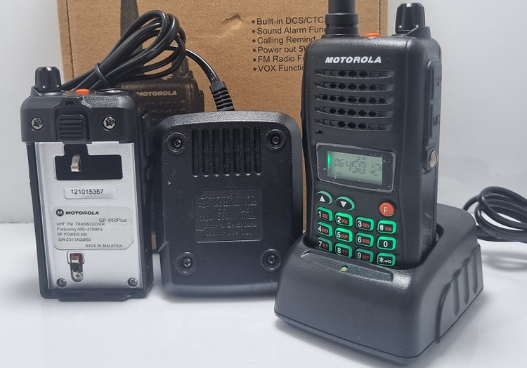 خرید فروش قیمت شارژر اصلی بیسیم موتورولا GP950 جی پی 950